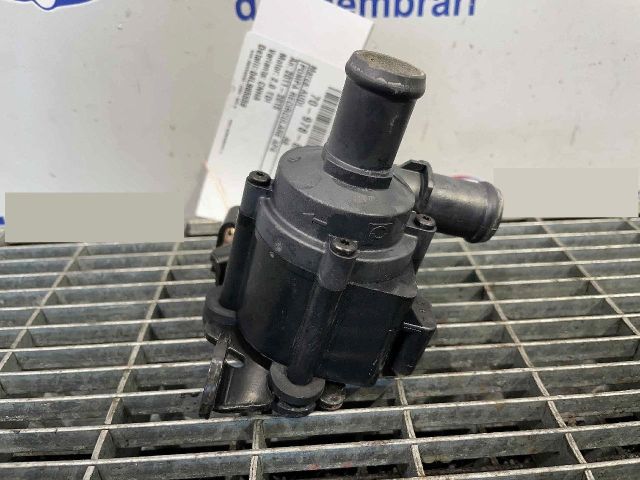 bontott AUDI A6 C7 Vízpumpa