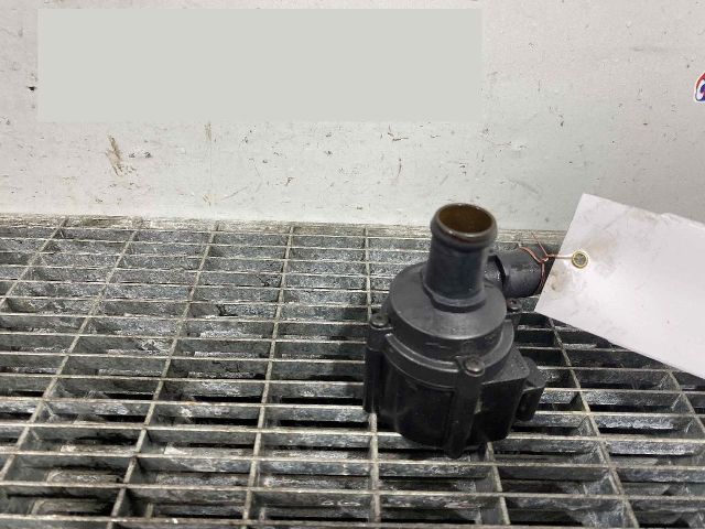 bontott AUDI A6 C7 Vízpumpa