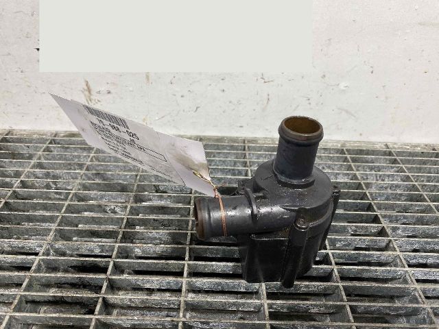 bontott AUDI A6 C7 Vízpumpa