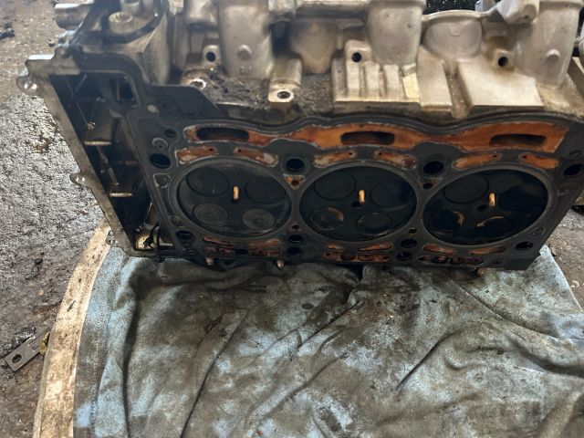 bontott AUDI A6 C7 Bal Hengerfej (V-Motor/Boxer)