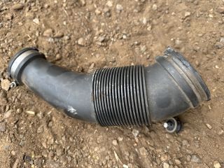 bontott AUDI A6 C7 Légbeömlő Cső