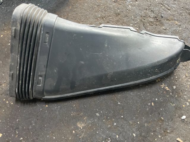 bontott AUDI A6 C7 Légbeömlő Cső