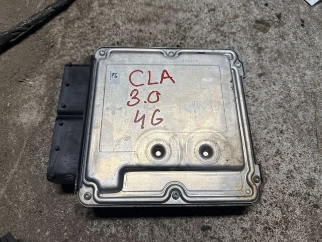 bontott AUDI A6 C7 Motorvezérlő