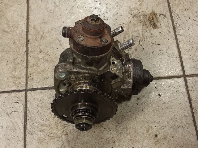 bontott AUDI A6 C7 Nagynyomású Szivattyú