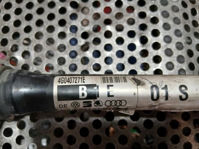 bontott AUDI A6 C7 Bal Féltengely