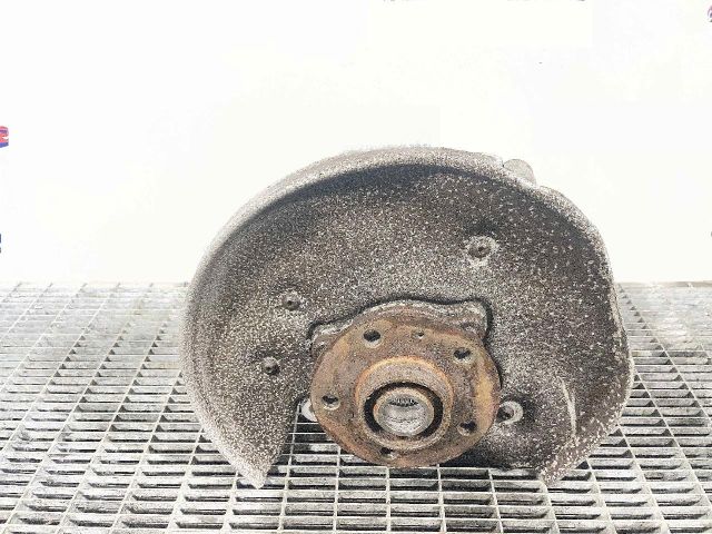 bontott AUDI A6 C7 Bal hátsó Csonkállvány