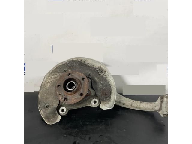 bontott AUDI A6 C7 Jobb első Csonkállvány