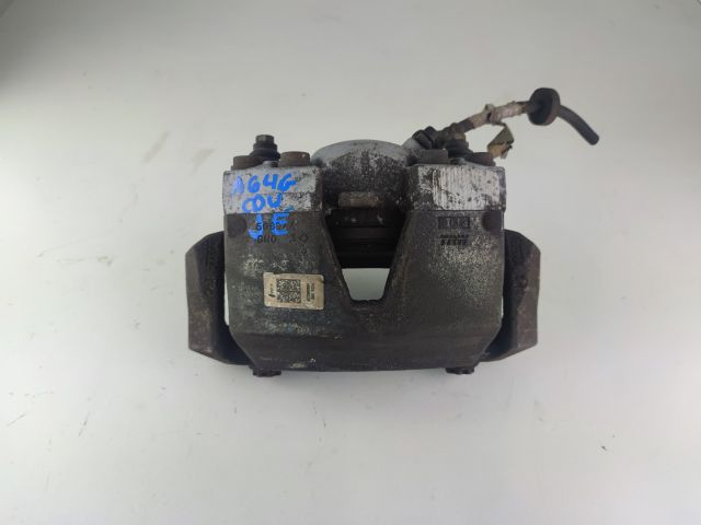 bontott AUDI A6 C7 Jobb első Féknyereg Munkahengerrel