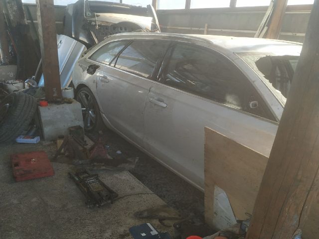 bontott AUDI A6 C7 Jobb hátsó Rugó