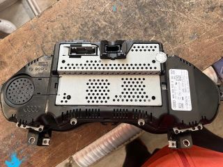 bontott AUDI A6 C7 Kilométeróra