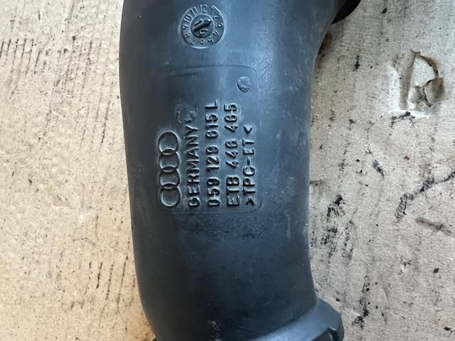 bontott AUDI A6 C7 Légbeömlő Cső