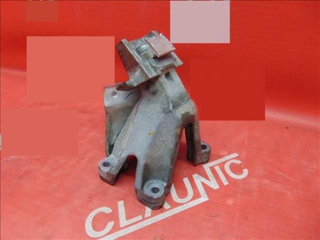bontott AUDI A6 C7 Motor Tartó Bak (Fém)