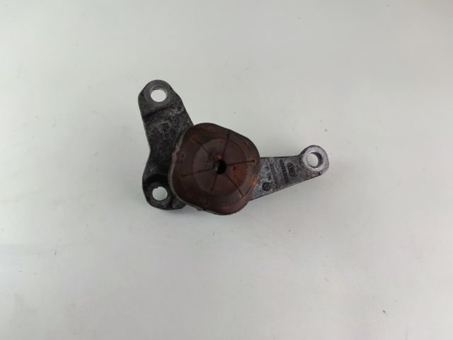 bontott AUDI A6 C7 Motor Tartó Bak Jobb