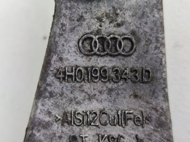 bontott AUDI A6 C7 Motor Tartó Bak Jobb