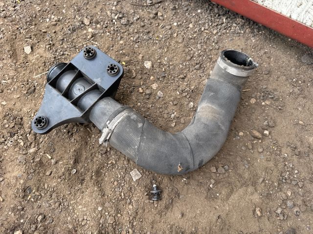 bontott AUDI A6 C7 Turbócső