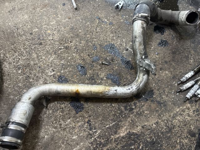 bontott AUDI A6 C7 Turbócső