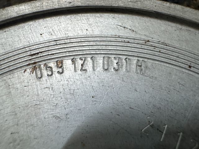 bontott AUDI A6 C7 Vízpumpa Szíjtárcsa