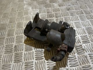 bontott AUDI A6 C7 Jobb hátsó Féknyereg Munkahengerrel