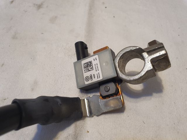 bontott AUDI A6 C7 Akkumulátor Saru Elektronikával