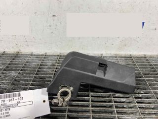 bontott AUDI A6 C7 Akkumulátor Saru