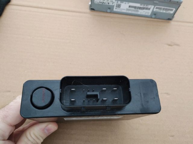 bontott AUDI A6 C7 Akkumulátor Vezérlő Panel