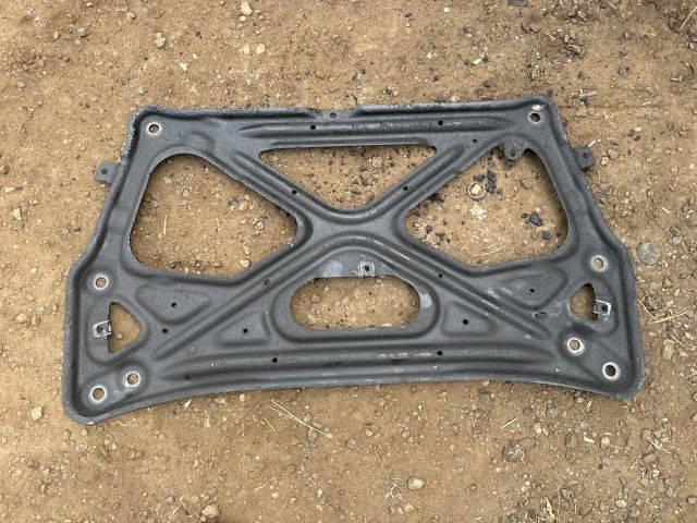 bontott AUDI A6 C7 Alsó Kereszttartó