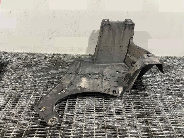 bontott AUDI A6 C7 Alsó Motorburkolat