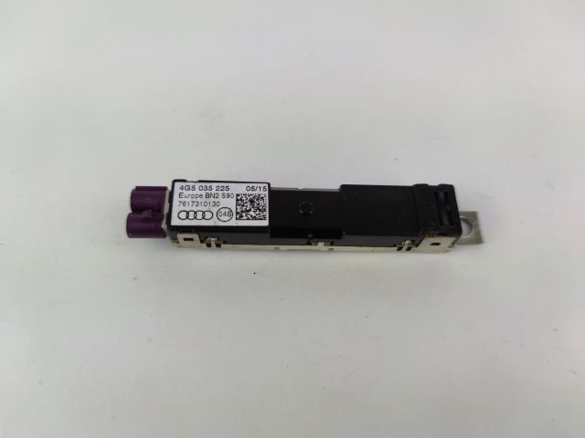 bontott AUDI A6 C7 Antenna Erősítő