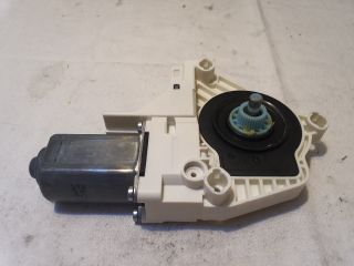 bontott AUDI A6 C7 Bal első Ablakemelő Motor