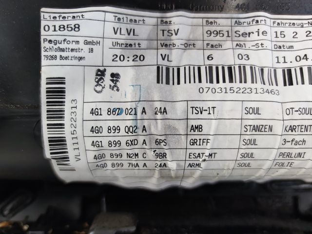 bontott AUDI A6 C7 Bal első Ajtó Kárpit