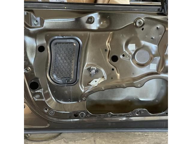 bontott AUDI A6 C7 Bal első Ajtó (Üres lemez)