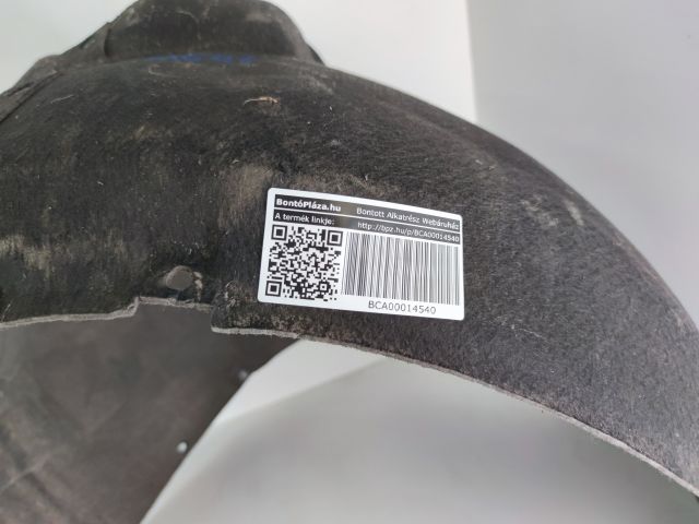 bontott AUDI A6 C7 Bal első Dobbetét (Kerékjárati, Műanyag)