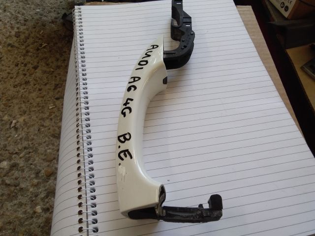 bontott AUDI A6 C7 Bal első Külső Kilincs