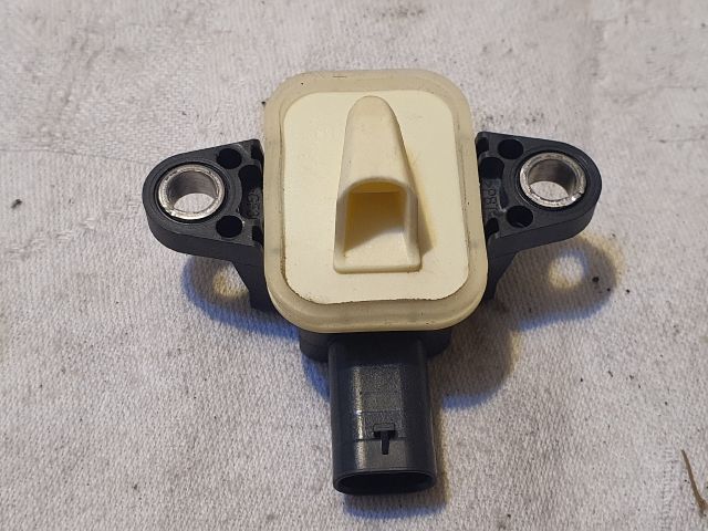 bontott AUDI A6 C7 Bal első Oldal Ütközés Érzékelő