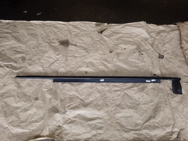 bontott AUDI A6 C7 Bal első Vízlehúzó Gumicsík