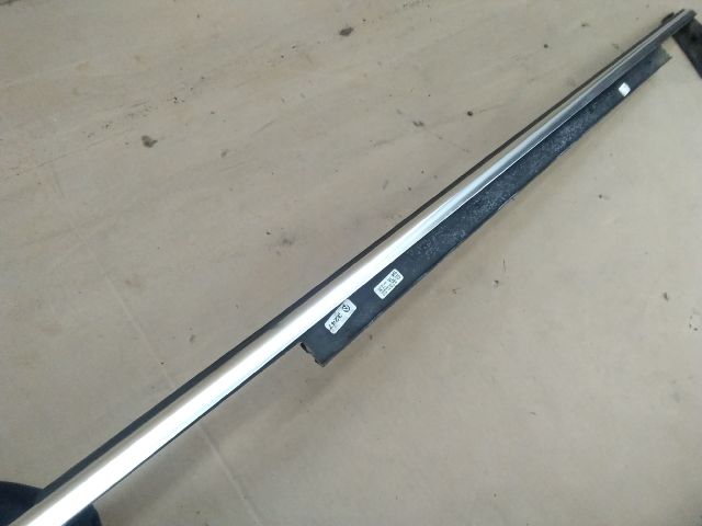 bontott AUDI A6 C7 Bal első Vízlehúzó Gumicsík