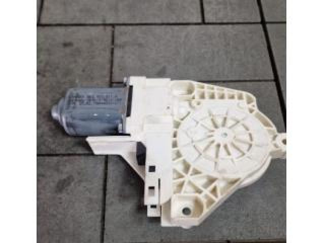 bontott AUDI A6 C7 Bal hátsó Ablakemelő Motor