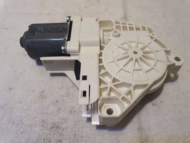 bontott AUDI A6 C7 Bal hátsó Ablakemelő Motor