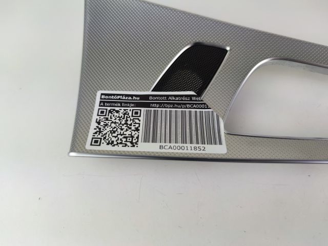 bontott AUDI A6 C7 Bal hátsó Ajtó Díszléc