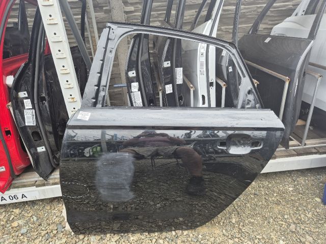 bontott AUDI A6 C7 Bal hátsó Ajtó (Üres lemez)