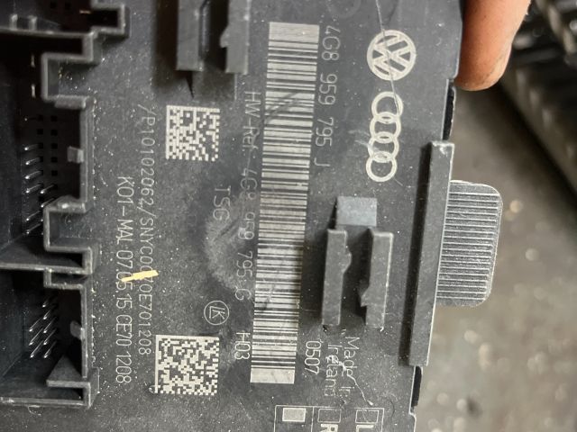 bontott AUDI A6 C7 Bal hátsó Ajtó Vezérlőegység