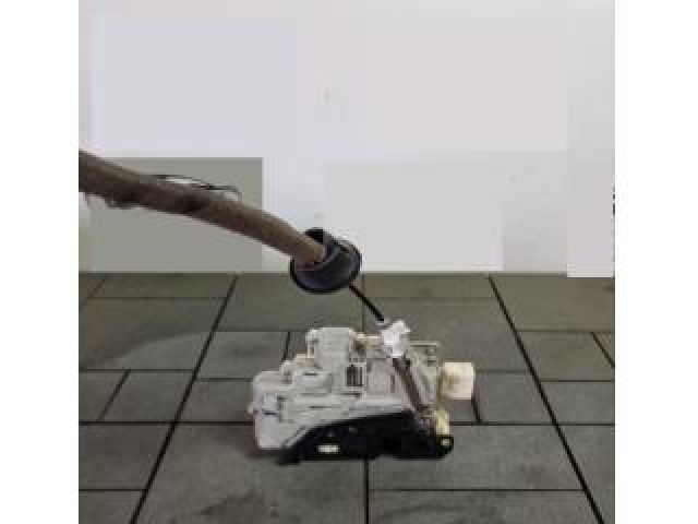 bontott AUDI A6 C7 Bal hátsó Ajtózár