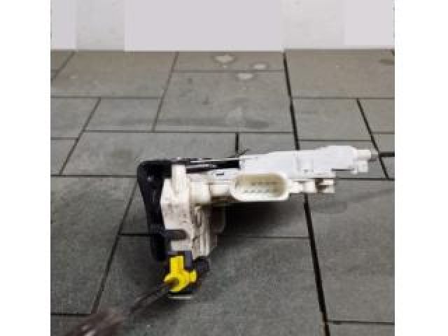 bontott AUDI A6 C7 Bal hátsó Ajtózár