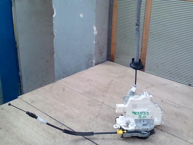 bontott AUDI A6 C7 Bal hátsó Ajtózár