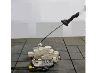 bontott AUDI A6 C7 Bal hátsó Ajtózár