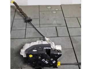 bontott AUDI A6 C7 Bal hátsó Ajtózár