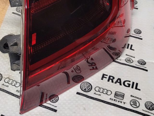 bontott AUDI A6 C7 Bal Külső Hátsó Lámpa