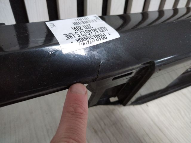 bontott AUDI A6 C7 Bal Küszöb