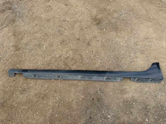 bontott AUDI A6 C7 Bal Küszöb