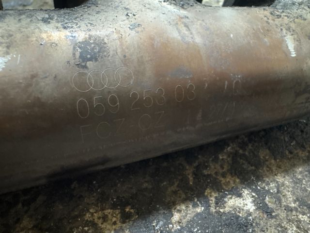 bontott AUDI A6 C7 Bal Leömlő (V-Motor/Boxer)